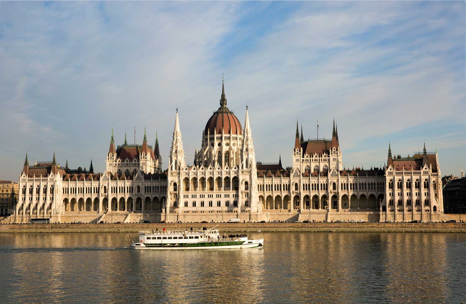 Alest-Budapest.jpg
